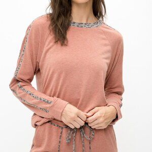 MYSTREE Cozy Rust Lounge Top with Leopard Trim | Long Sleeve Pullover